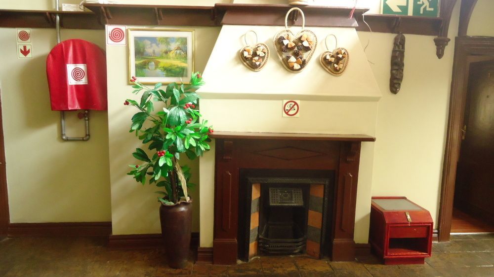 G&G Guesthouse ヨハネスブルグ エクステリア 写真