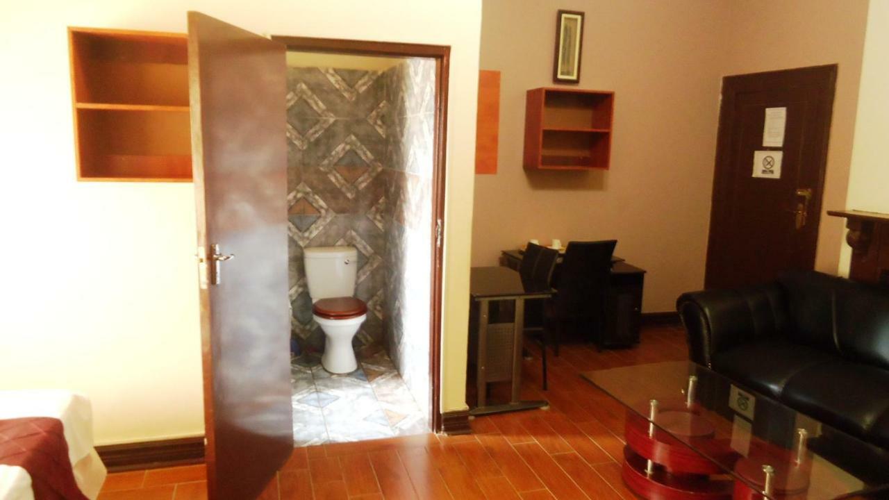 G&G Guesthouse ヨハネスブルグ エクステリア 写真