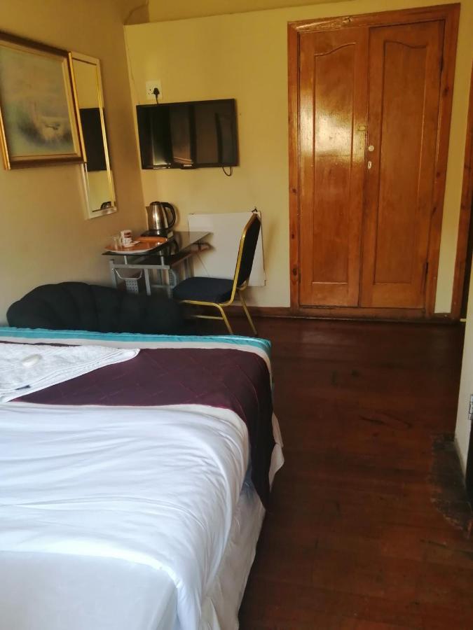 G&G Guesthouse ヨハネスブルグ エクステリア 写真