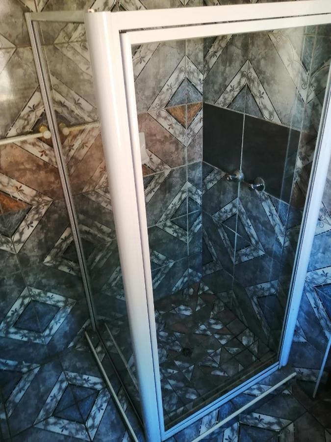 G&G Guesthouse ヨハネスブルグ エクステリア 写真