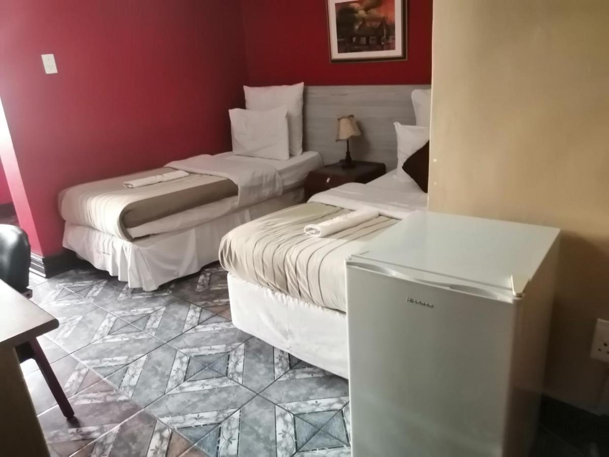 G&G Guesthouse ヨハネスブルグ エクステリア 写真